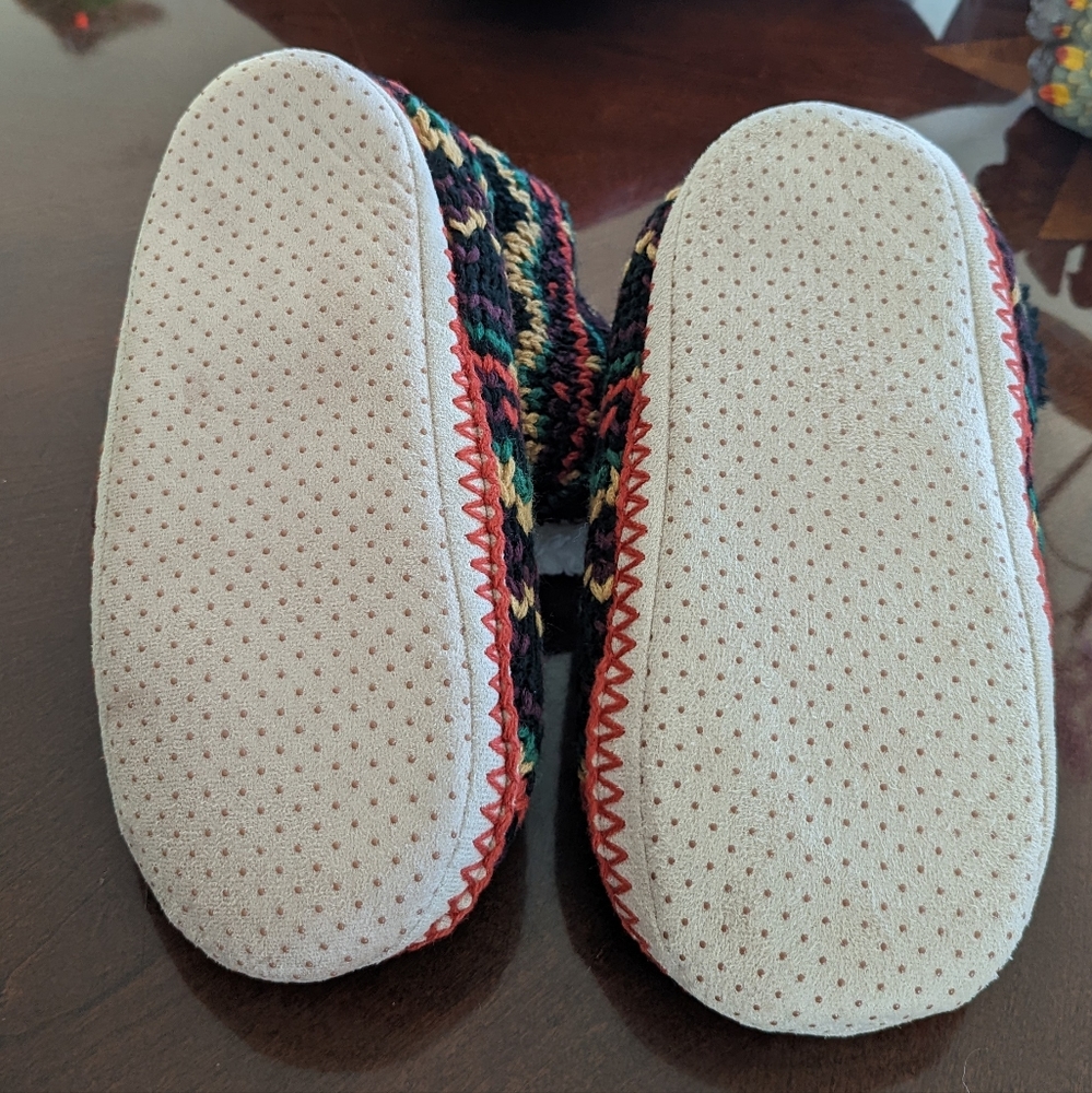 🆕 NEW! Hand Knitted Indoor Slipper Boots Pom Poms 🆕 🎁 Excellent Gift! 🎁 - Picture 5 of 6